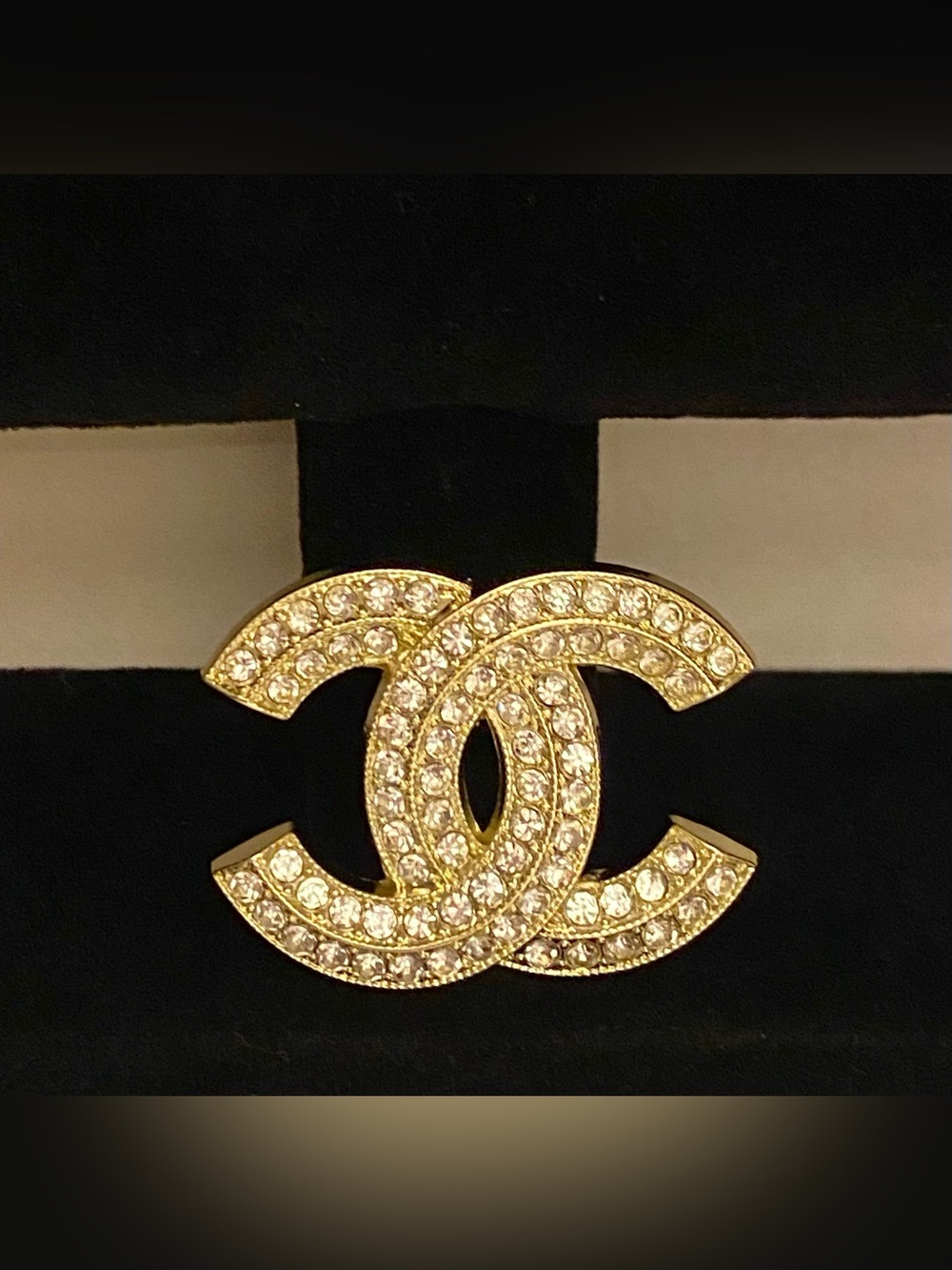 Fashion Jewelry Interlocking Logo C-C Crystal Luxury Brooch Gold Large